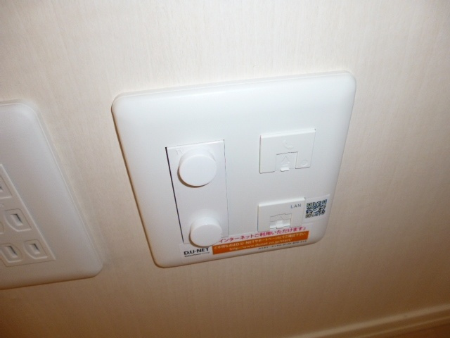 ヴィルヌーブカノンの設備|電話モジュラー・TVジャック