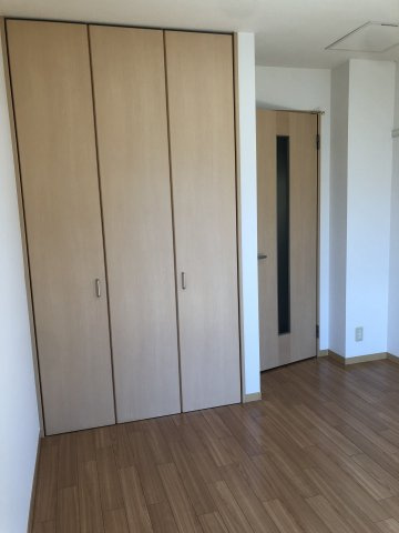 カンパニュラ日吉の寝室