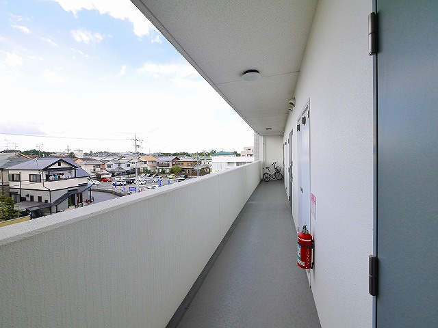 パールタウンのエントランス|清潔なエントランスです