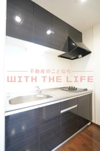 レイナス花絣【キャッシュバック対象物件】のキッチン|コンパクトなキッチンで掃除もラクラク