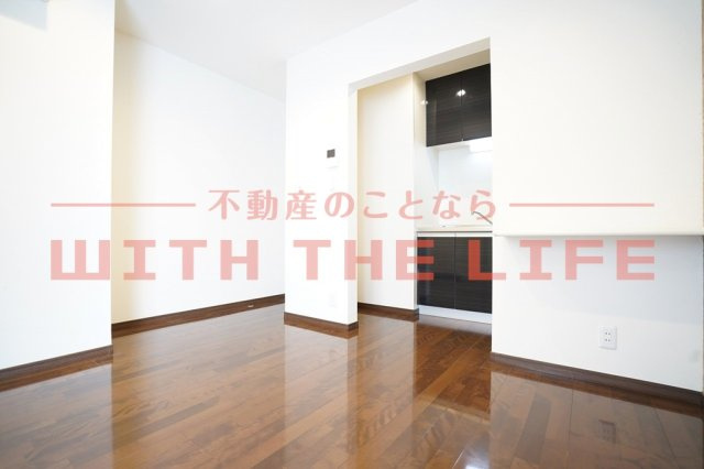 レイナス花絣【キャッシュバック対象物件】の内装|明るい室内です