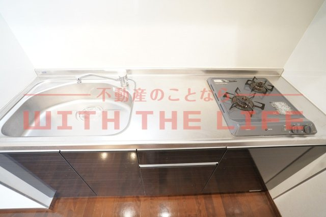 レイナス花絣【キャッシュバック対象物件】のキッチン|きれいなキッチンです