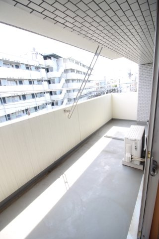 バードタウン3番館のバルコニー