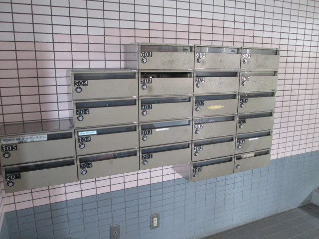 バードタウン3番館のエントランス