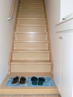 フォンターナ・セレノの玄関