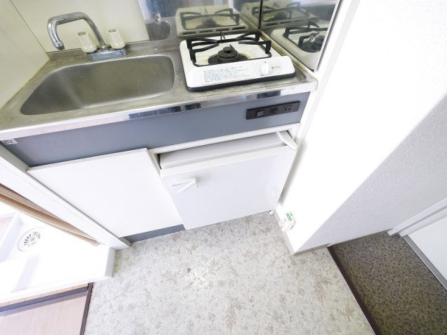 ジュネス神殿の設備|冷蔵庫付きです