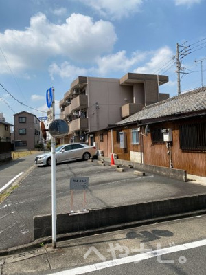 【駐車場】 | 中村区北浦町貸家 | ★裏口側に月極駐車場あります(空車確認必須)