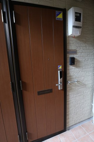 メセナ吉行の玄関