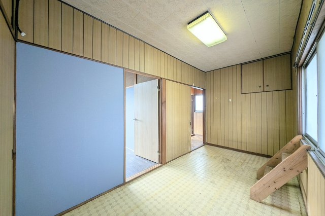 【洋室】 | 池田店舗付住宅