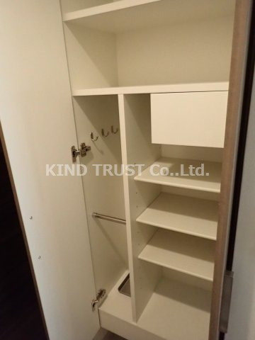 レジデンス南森町の玄関|シンプルで使いやすい玄関です