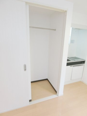【収納】 | プラネットハイツ兵庫 | ちょっとした収納スペースも充実しています