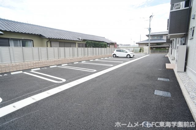 熊本市中央区国府３丁目のアパートの駐車場