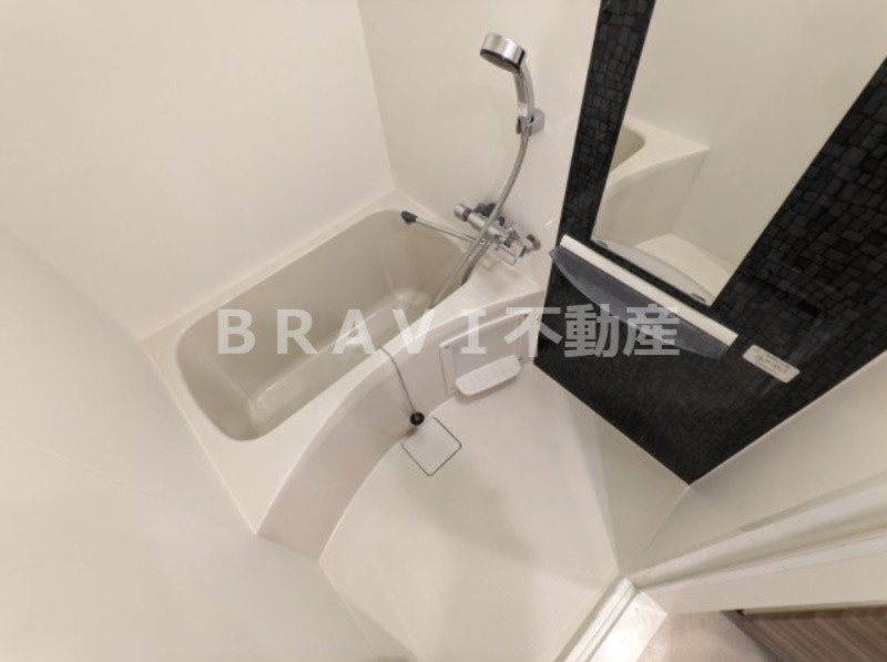 エスリード谷町四丁目 BRAVI不動産の浴室