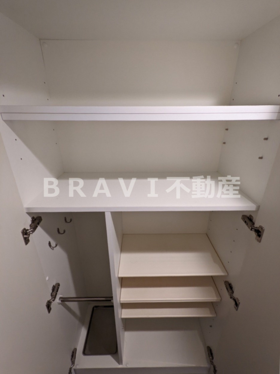 エスリード谷町四丁目 BRAVI不動産の玄関