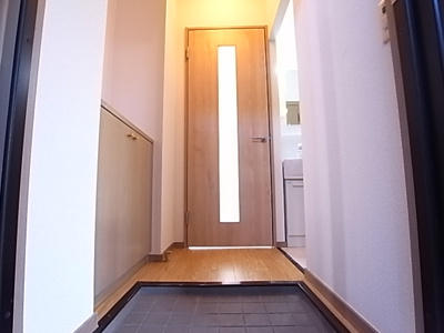 【玄関】 | YZハイツ | ※同建物別部屋の参考写真です。