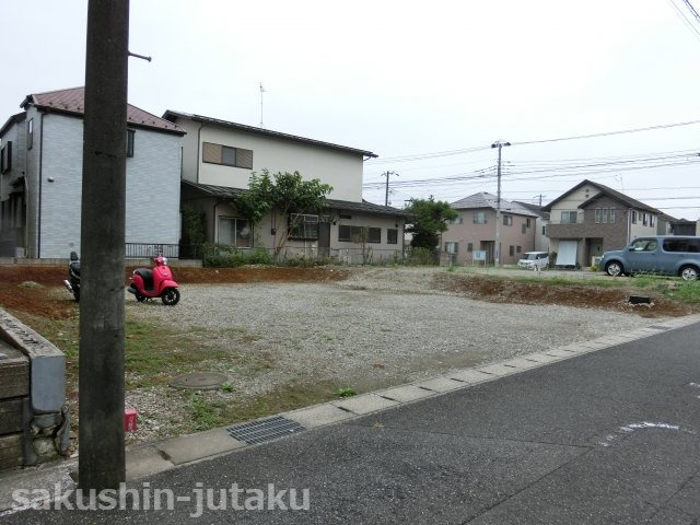 柏井１丁目　売地の外観|柏井１丁目　売地　北東側４ｍ公道面　間口約１４ｍ　建築条件なし　更地　
