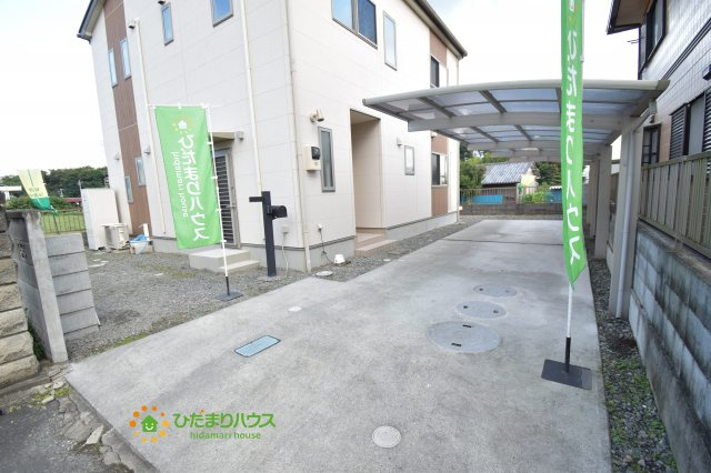 桶川市川田谷　中古一戸建ての駐車場