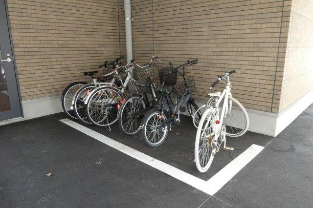 倉敷市平田の賃貸マンションのその他共用部分|自転車置き場