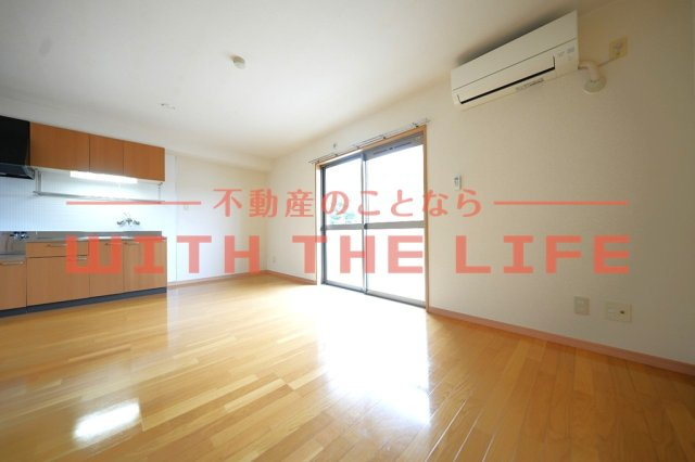 ユーミー姫方【10,000円キャッシュバック対象物件】の居間・リビング|使いやすい居間です