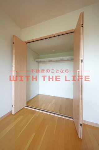 ユーミー姫方【10,000円キャッシュバック対象物件】の収納|便利な収納スペースです