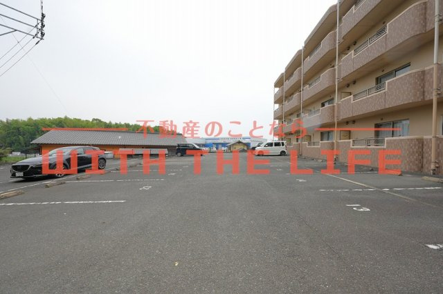 ユーミー姫方【10,000円キャッシュバック対象物件】の駐車場|カースペースがあります