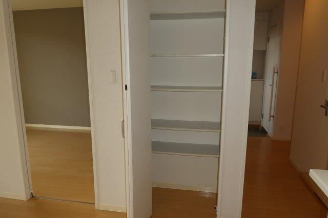 グランマストティアラＡの収納|ＬＤＫ収納