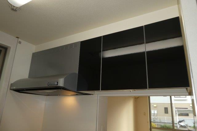 グランマストティアラＡのキッチン|キッチン上収納