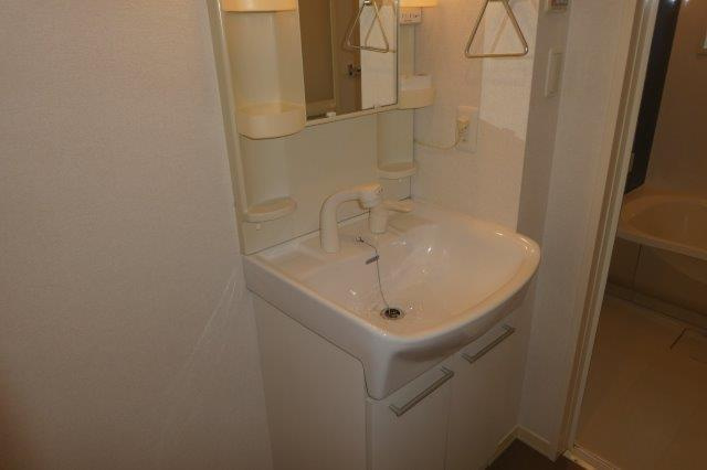 グランマストティアラＡの独立洗面台|シャンプードレッサー