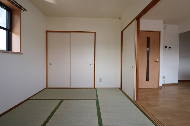 ボナール秋の月の和室|落ち着いた雰囲気の和室付きです