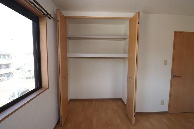 ボナール秋の月の収納|こまごまとしたものを収納できそうですね