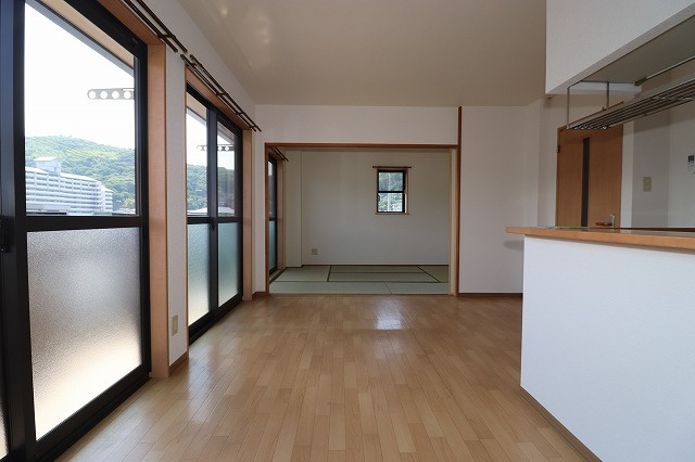 ボナール秋の月の居間・リビング|ゆったりとした居間です