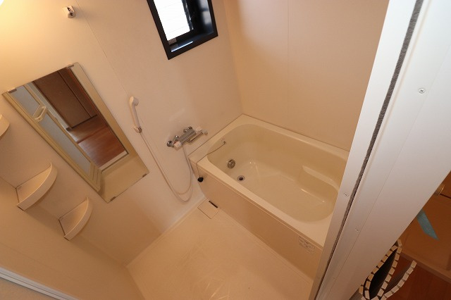 ボナール秋の月の浴室|お風呂です