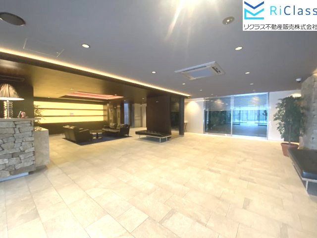 プレサンスロジェ須磨妙法寺桜の杜WESTHILLSのエントランス|エントランスです