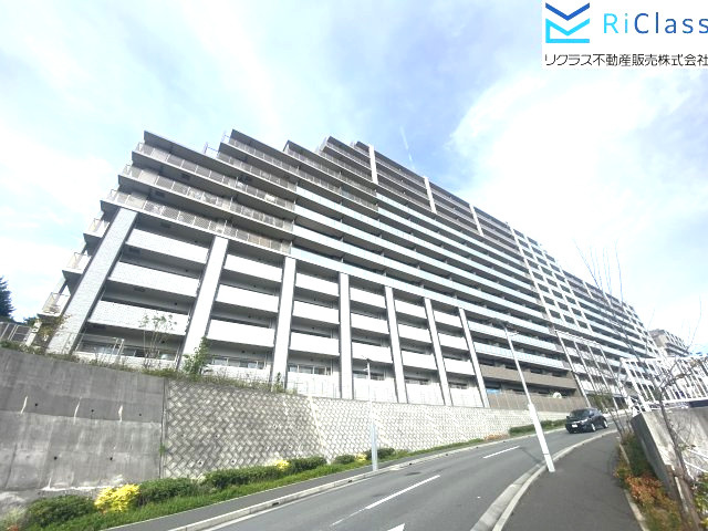 プレサンスロジェ須磨妙法寺桜の杜WESTHILLSの外観|外観もきれいです