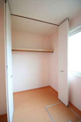 【収納】 | ヴァンドミール流田 | ※同建物別部屋の参考写真です。