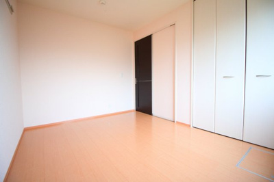 【寝室】 | ヴァンドミール流田 | ※同建物別部屋の参考写真です。