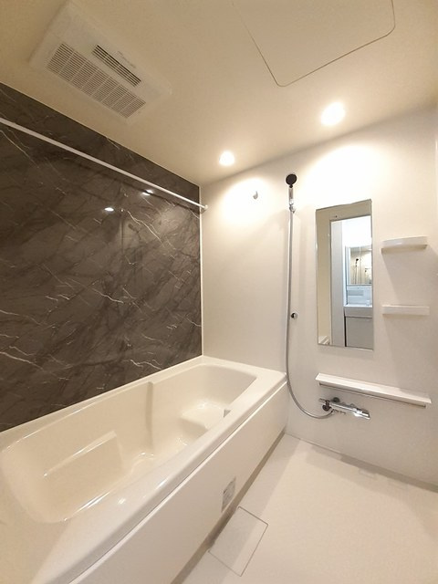 コリーヌ・ヴェルトⅠの浴室