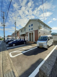 【駐車場】