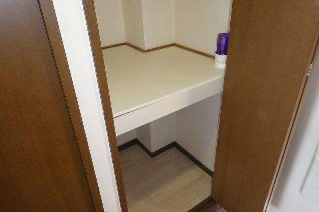 アプローズの収納|玄関横収納