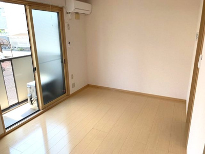 【居間・リビング】 | ロイヤルコートⅡ