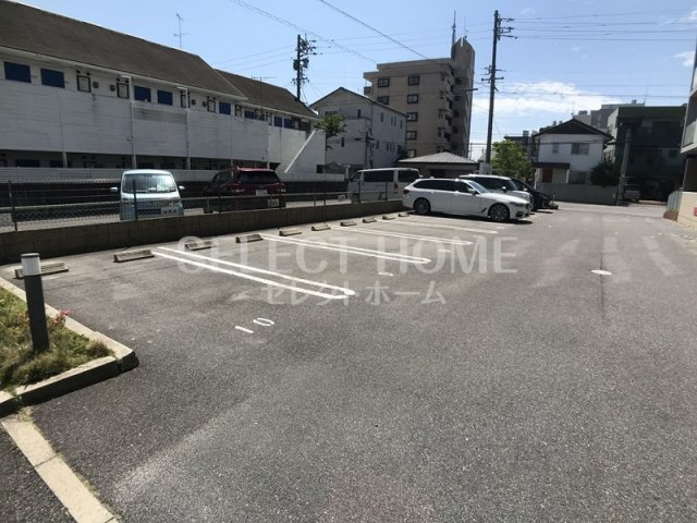 【駐車場】 | メゾンラディウス | 駐車場です
