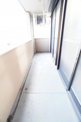 【バルコニー】 | シンフォニー | ※同物件・反転タイプの写真です。