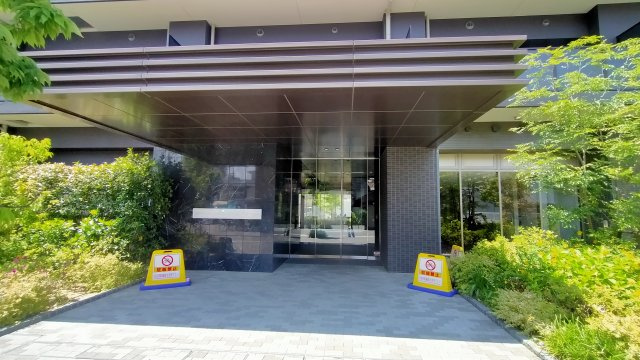 プレサンスロジェ関目高殿のエントランス|エントランス
オートロック付マンションで安心です♪
