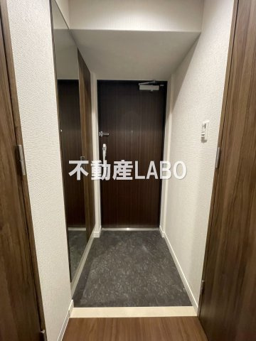 メルディア大正D.C.の玄関