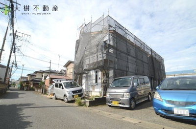 【前面道路含む現地写真】 | 海老名市門沢橋3丁目　新築戸建て　全２棟　【仲介手数料無料】 | ※令和4年9月上旬に撮影