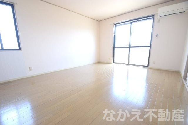 【寝室】 | 使い勝手のいい寝室です