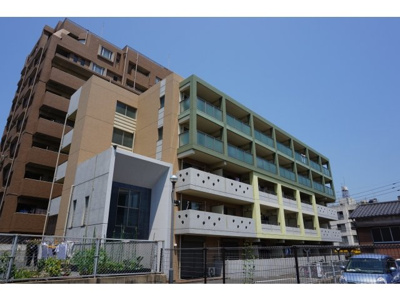 【外観】 | グランドゥール高峰 | お得に住まいをお探しするなら不動産すまラボにお任せ下さい♪
〇現地待合わせOK　〇LINE対応可　〇他社物件持ち込みＯＫ
〇遠隔契約OK　〇お値引き喜んで♪
皆様のお問合せをお待ちしています♪