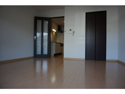 【居間・リビング】 | グランドゥール高峰 | 【即日案内可能】現地待ち合わせでも対応可能です。お部屋を気に入って頂ければ、当社特別価格をご提示しますので是非ご検討下さい♪