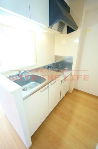 メゾンクラウン大手山【キャッシュバック対象物件】のキッチン|お料理しやすいキッチンです