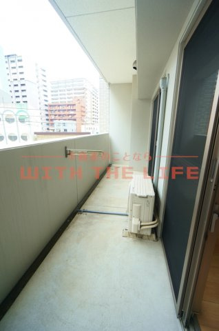 メゾンクラウン大手山【キャッシュバック対象物件】のバルコニー|お洗濯にも便利なバルコニー付き